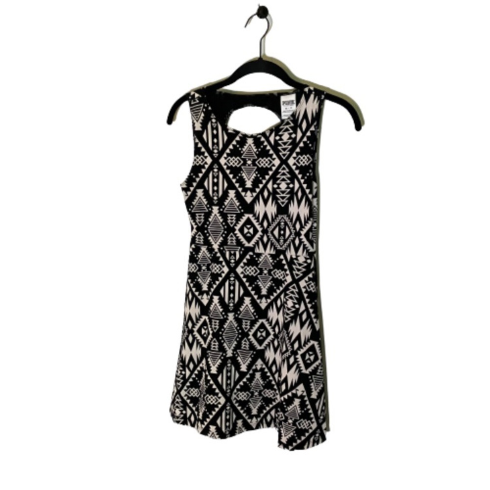 Victoria’s Secret Pink Open Back Skater Dress Aztec Black and White XS EUC